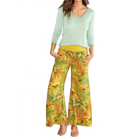 NEW VENTI6 lurex edge light weight top in green - Picture 4 of 4